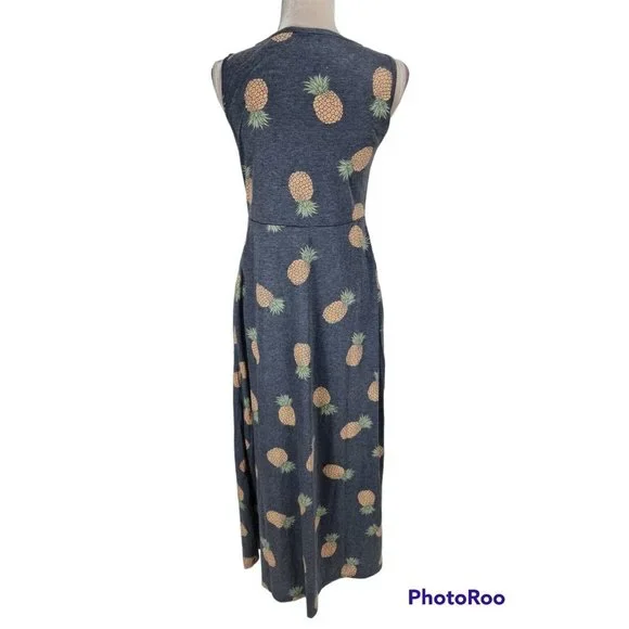 TICKLED TEAL Women Size S Pineapple Gray Maxi Fit & Flare Dress Crew Neck 91P - Picture 3 of 6